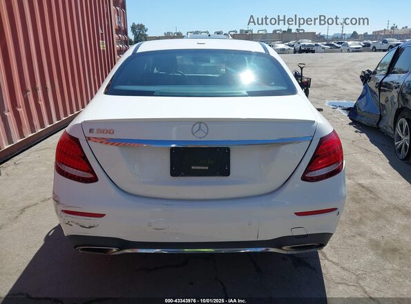 WDDZF4JB0KA622128 2019 MERCEDES-BENZ E-CLASS Белый 