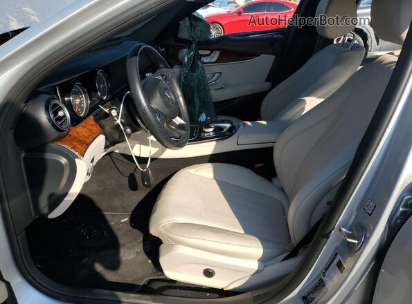 WDDZF4KB9JA372613 2018 MERCEDES-BENZ E Silver Widok wnętrza z przodu