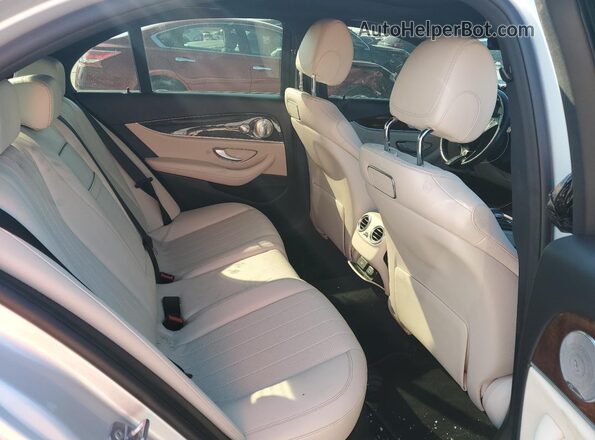 WDDZF4KB9JA372613 2018 MERCEDES-BENZ E Silver Widok tylnych siedzeń