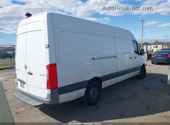 WDYPF1CD5KT003547 2019 FREIGHTLINER SPRINTER 2500 Белый Задняя правая четверть