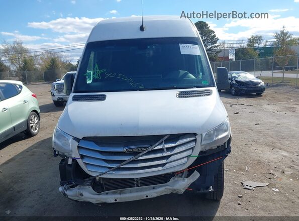 WDYPF1CD5KT003547 2019 FREIGHTLINER SPRINTER 2500 Белый Вид задней части салона