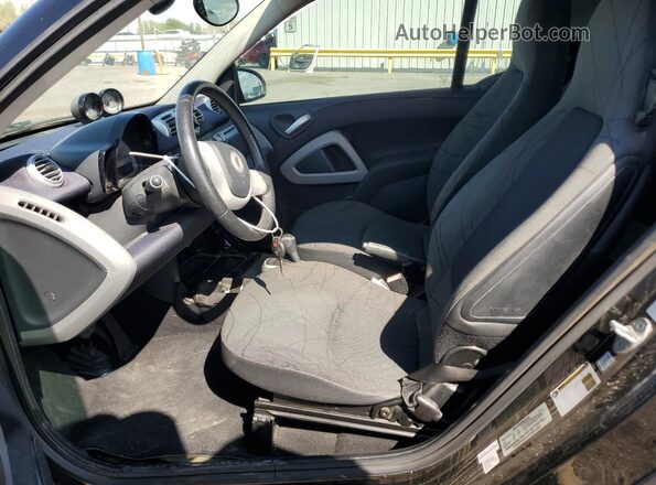 WMEEJ9AA6GK843098 2016 SMART FORTWO Черный Вид салона спереди