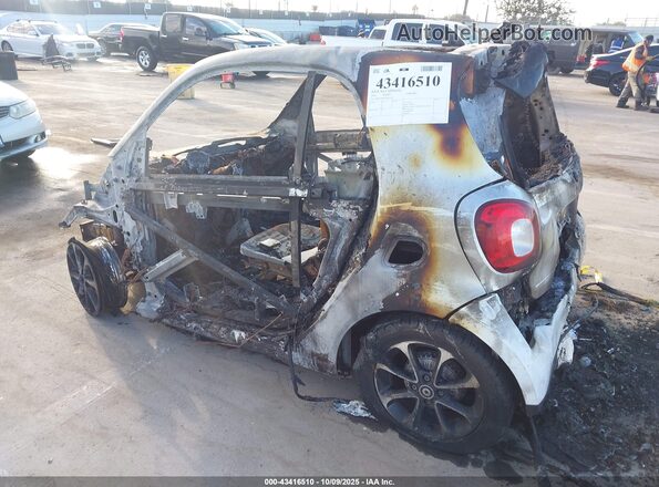 WMEFJ5DA4GK070396 2016 SMART FORTWO Silver Հետևի ձախ