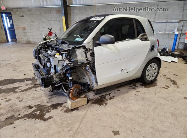 WMEFJ5DA9GK127823 2016 SMART FORTWO Серебряный Передняя левая четверть