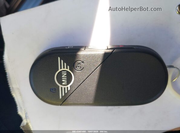 WMW13GD00S2W45606 2025 MINI HARDTOP Белый Вид панели приборов