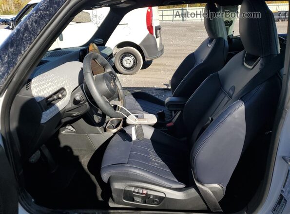 WMW23GD06S2W15174 2025 MINI COOPER Белый Вид салона спереди