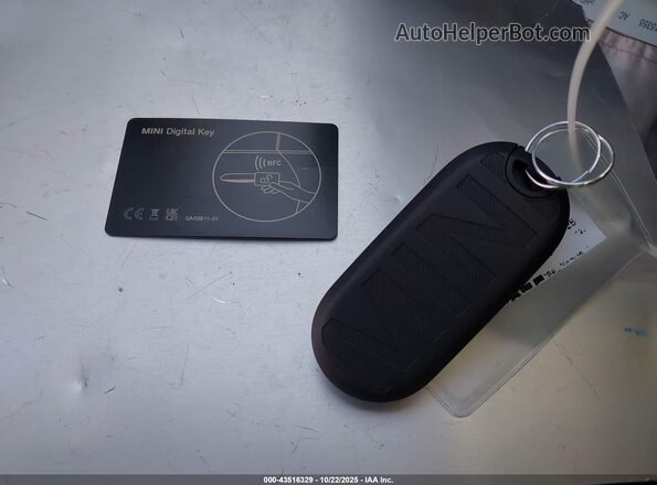 WMW53GD02S2X03300 2025 MINI HARDTOP Белый Вид панели приборов