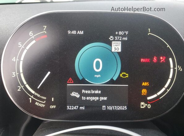 WMZ53BR01R3S11196 2024 MINI COOPER Зеленый Вид щитка приборов
