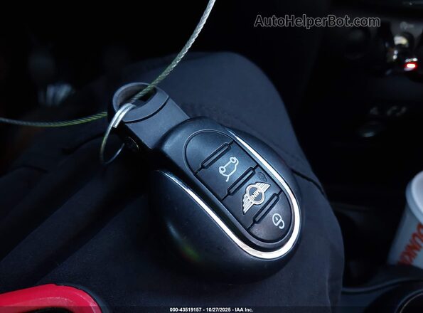 WMZYV5C30J3B75844 2018 MINI COUNTRYMAN Белый Вид панели приборов