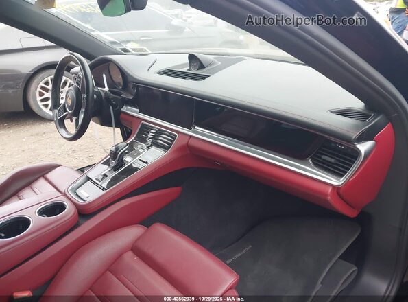 WP0AB2A72KL128294 2019 PORSCHE PANAMERA Черный Вид салона спереди