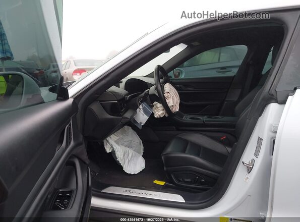 WP0AB2Y14LSA50175 2020 PORSCHE TAYCAN Белый Вид салона спереди