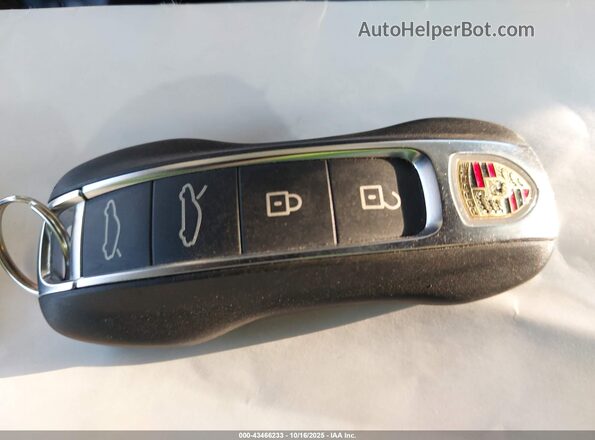WP0AD2Y18RSA47296 2024 PORSCHE TAYCAN Серый Вид панели приборов