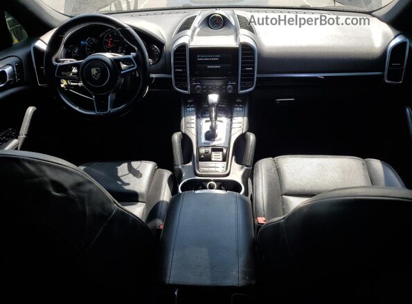 WP1AA2A29HKA80250 2017 PORSCHE CAYENNE Black Dashboard view