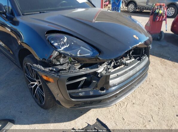 WP1AA2A54PLB14596 2023 PORSCHE MACAN Черный Вид салона спереди