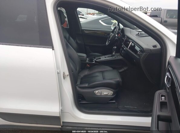 WP1AA2A58MLB07422 2021 PORSCHE MACAN Белый Вид салона спереди