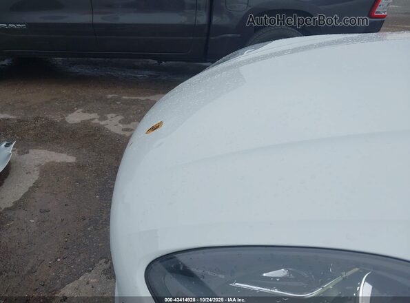 WP1AA2A58MLB07422 2021 PORSCHE MACAN Белый Вид спереди