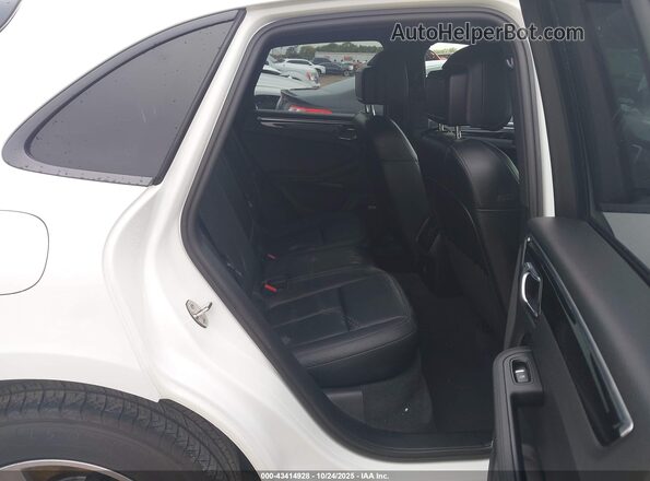 WP1AA2A58MLB07422 2021 PORSCHE MACAN Белый Вид наклейки с VIN-кодом