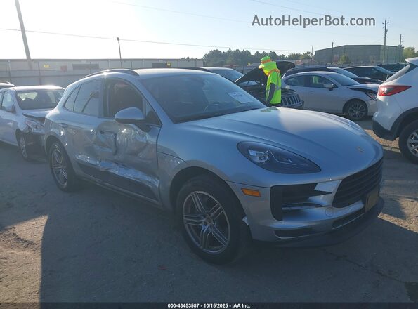 WP1AA2A59MLB07350 2021 PORSCHE MACAN Серебряный Вид задней части салона