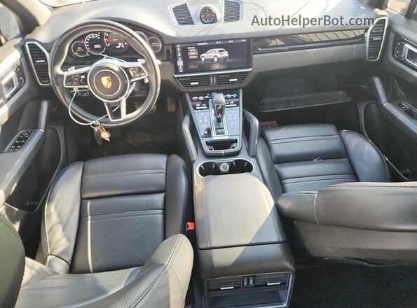 WP1AA2AY7LDA06911 2020 PORSCHE CAYENNE White Widok deski rozdzielczej