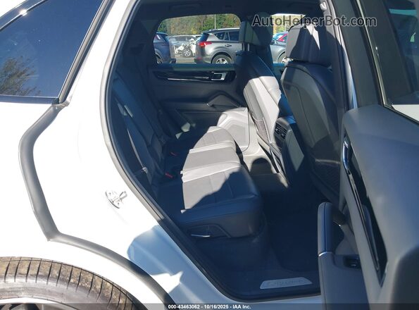 WP1AA2AY7MDA02911 2021 PORSCHE CAYENNE Белый Вид наклейки с VIN-кодом