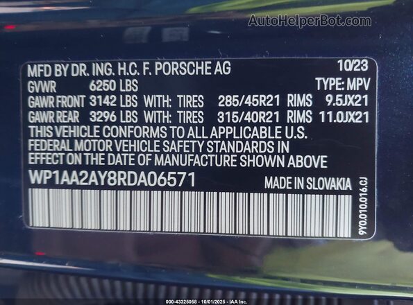 WP1AA2AY8RDA06571 2024 PORSCHE CAYENNE Dark Blue Вид подкапотного пространства