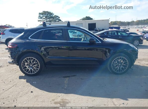 WP1AB2A5XGLB48071 2016 PORSCHE MACAN Черный Вид задней части салона