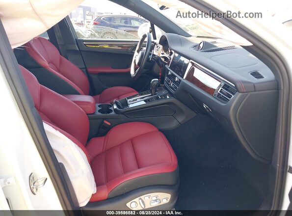 WP1AG2A50PLB40322 2023 PORSCHE MACAN Белый Вид салона спереди