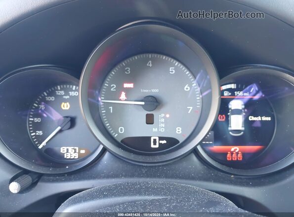 WP1AG2A55NLB24159 2022 PORSCHE MACAN Gray Widok tylnych siedzeń