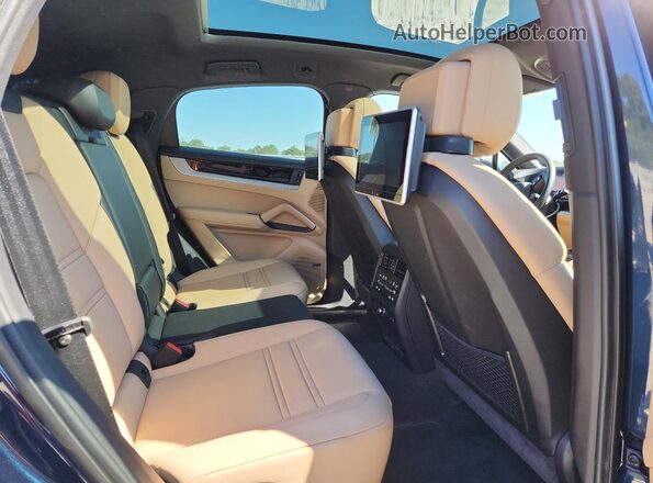 WP1BA2AY5SDA31017 2025 PORSCHE CAYENNE Blue Vista interior trasera