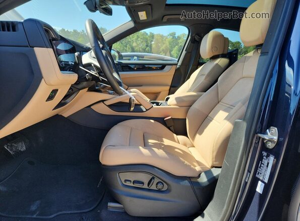 WP1BA2AY5SDA31017 2025 PORSCHE CAYENNE Blue Vista interior delantera