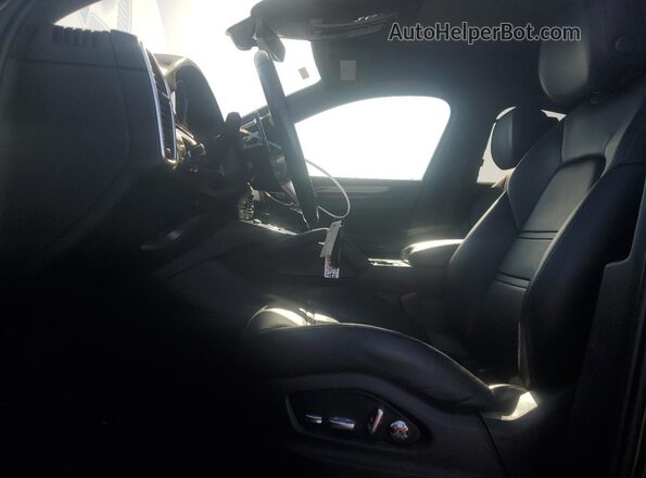 WP1BA2AY7MDA43012 2021 PORSCHE CAYENNE Black Vista interior delantera
