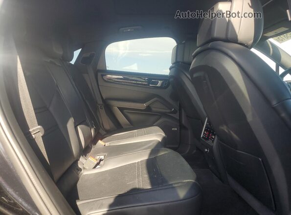 WP1BA2AY7MDA43012 2021 PORSCHE CAYENNE Black Vista interior trasera