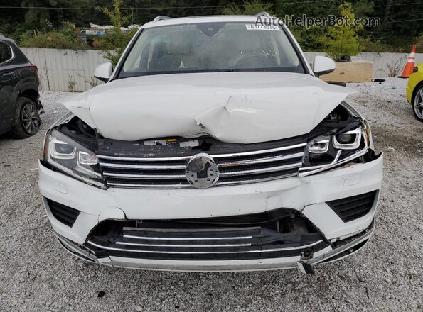 WVGEF9BP7GD011014 2016 VOLKSWAGEN TOUAREG Белый Вид спереди