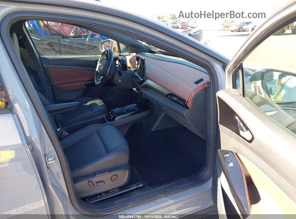 WVGTMPE2XNP047163 2022 VOLKSWAGEN ID.4 Pewter Вид салона спереди