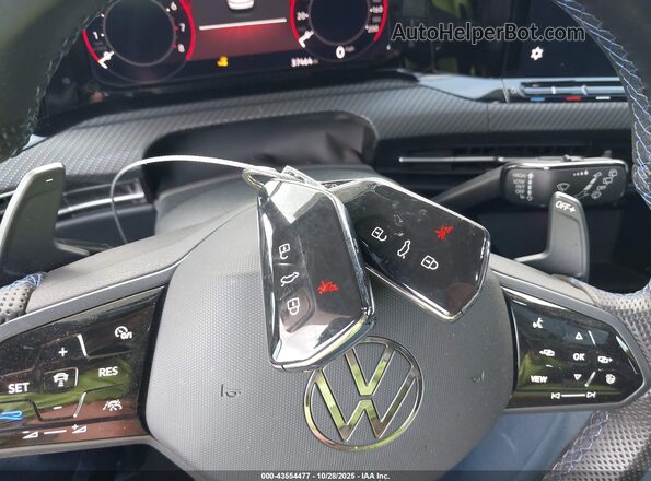 WVWEB7CD2RW133019 2024 VOLKSWAGEN GOLF Черный Вид панели приборов