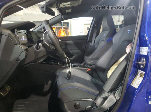 WVWEB7CD9RW233344 2024 VOLKSWAGEN GOLF Blue Vista interior delantera
