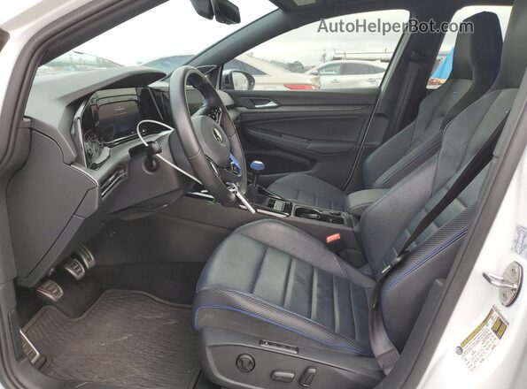 WVWFB7CD5PW122646 2023 VOLKSWAGEN GOLF Белый Вид салона спереди