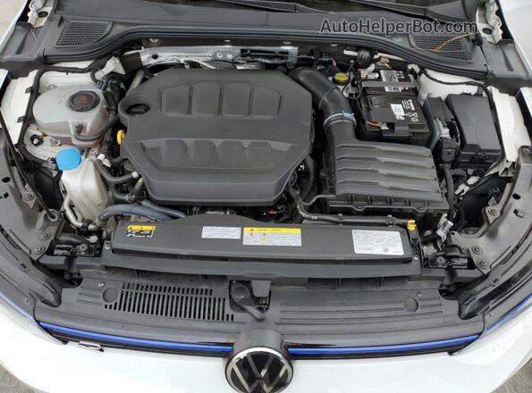 WVWFB7CD5PW122646 2023 VOLKSWAGEN GOLF Белый Вид задней части салона