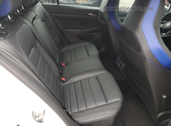 WVWFB7CD5PW122646 2023 VOLKSWAGEN GOLF Белый Вид задних сидений