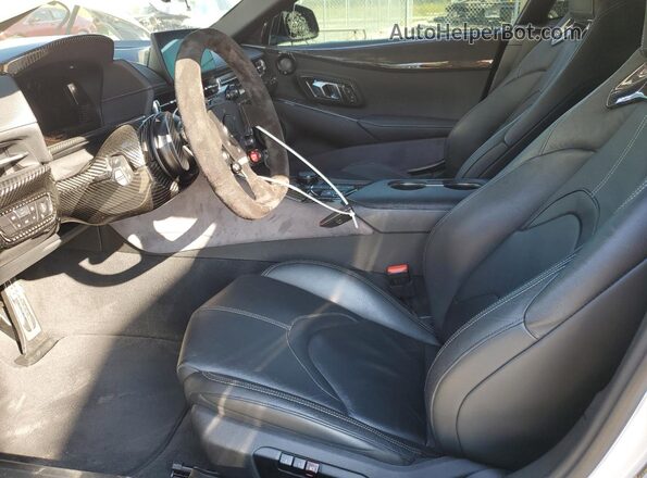 WZ1DB4C07LW023907 2020 TOYOTA SUPRA White Вид салону спереду