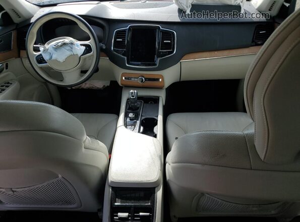 YV4102CK6N1834429 2022 VOLVO XC90 Синий Вид панели приборов