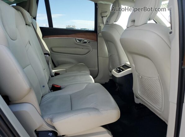 YV4102CK6N1834429 2022 VOLVO XC90 Синий Вид задней части салона