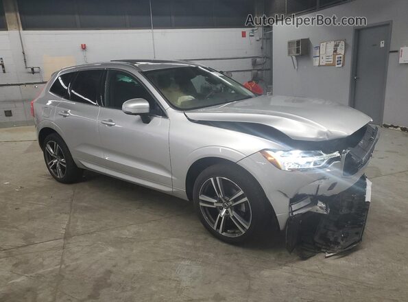 YV4102RKXM1698134 2021 VOLVO XC60 Серебряный Передняя правая четверть