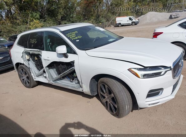 YV4102RL5M1710876 2021 VOLVO XC60 Белый Вид задней части салона