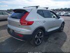 2019 Volvo Xc40 T5 Momentum Silver vin: YV4162UK4K2074858