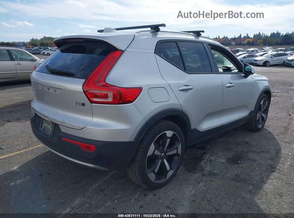 YV4162UK4K2074858 2019 VOLVO XC40 Silver უკანა მარჯვენა