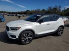 2021 Volvo Xc40 T5 R-design White vin: YV4162UM8M2482851