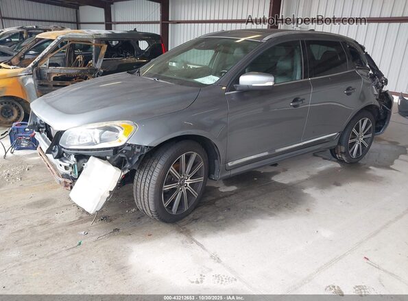 YV4902RM6G2784897 2016 VOLVO XC60 Серый Передняя левая четверть