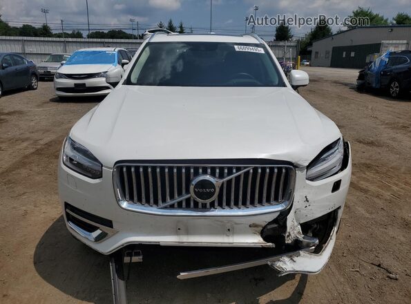 YV4A221L7M1676560 2021 VOLVO XC90 Белый Вид спереди