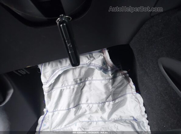 YV4AC2HM1M2481544 2021 VOLVO XC40 Red Dashboard view